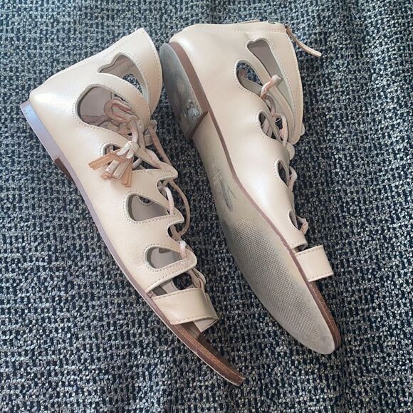 ✨Zara Gladiator Lace Up Flats Sandals✨ - Picture 7 of 16